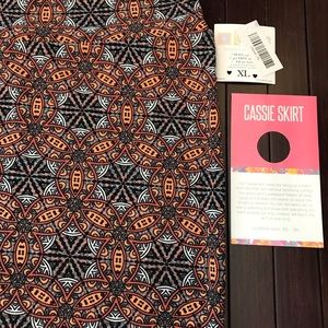 LuLaRoe Cassie Pencil Skirt